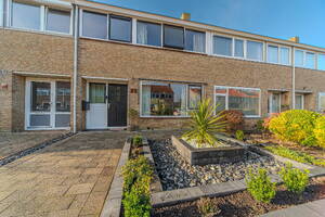 Van Eckstraat 25 WIERINGERWERF Van Eckstraat 25 WIERINGERWERF